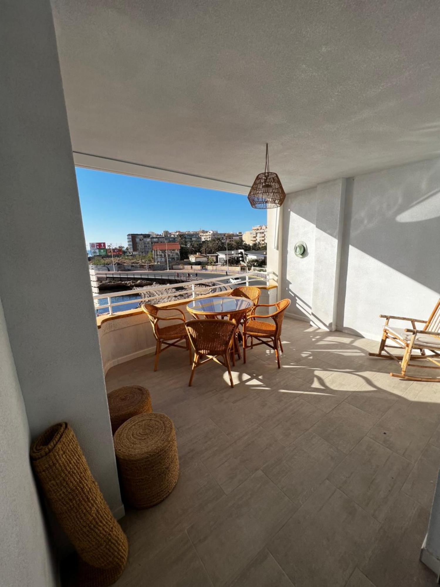 Costa Este Apartments - Торрев'єха Екстер'єр фото